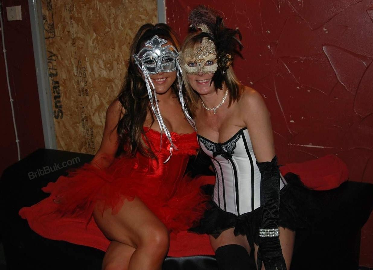 Masked Courtesans in an Oral Sex Party • photo picture pic